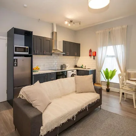 아파트 Richmond Hill *