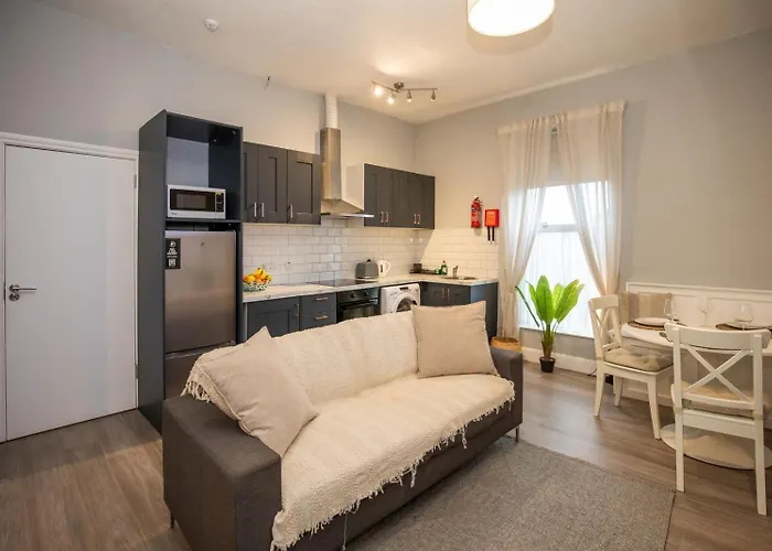 公寓 Richmond Hill *