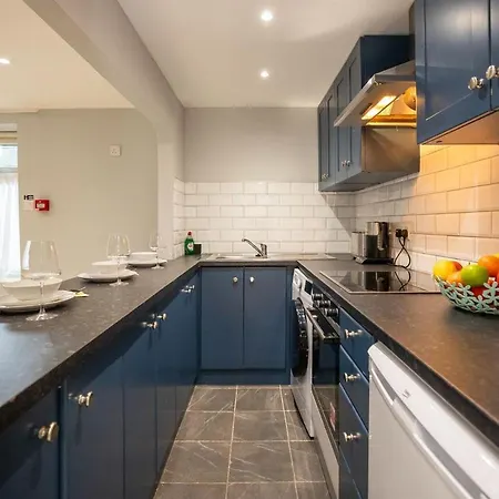 Richmond Hill Apartman